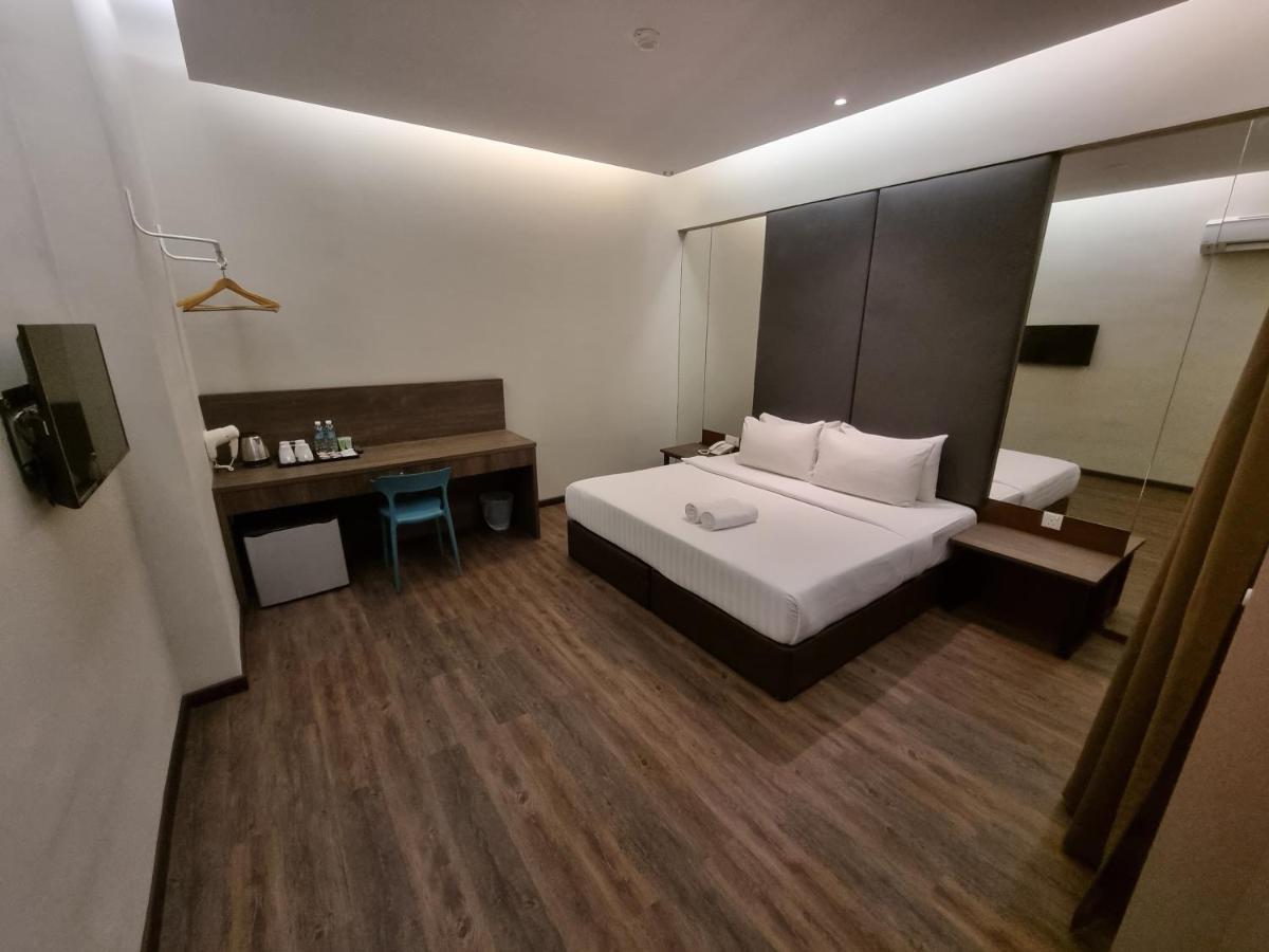 Miico Hotel @ Mount Austin Johor Bahru Eksteriør billede